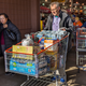 Illustration for article titled What’em/ems the real reason Costco employees check receipts at the exit?em/em